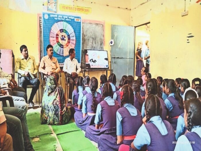 CM School Safety Program: Under the Chief Minister School Safety Program, teachers were trained for the safety of children in schools.