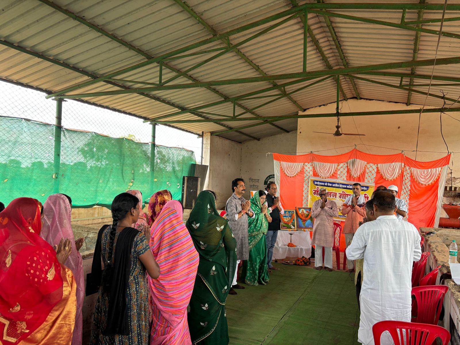 गोपाष्टमी के अवसर पर गौशाला बालोद में गौ पूजन का हुआ आयोजन……