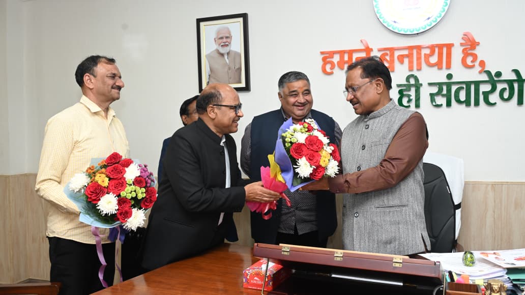 राजिम कुंभ कल्प 2026 : पर्यटन एवं संस्कृति मंत्री श्री राजेश अग्रवाल ने मुख्यमंत्री श्री विष्णुदेव साय को किया आमंत्रित