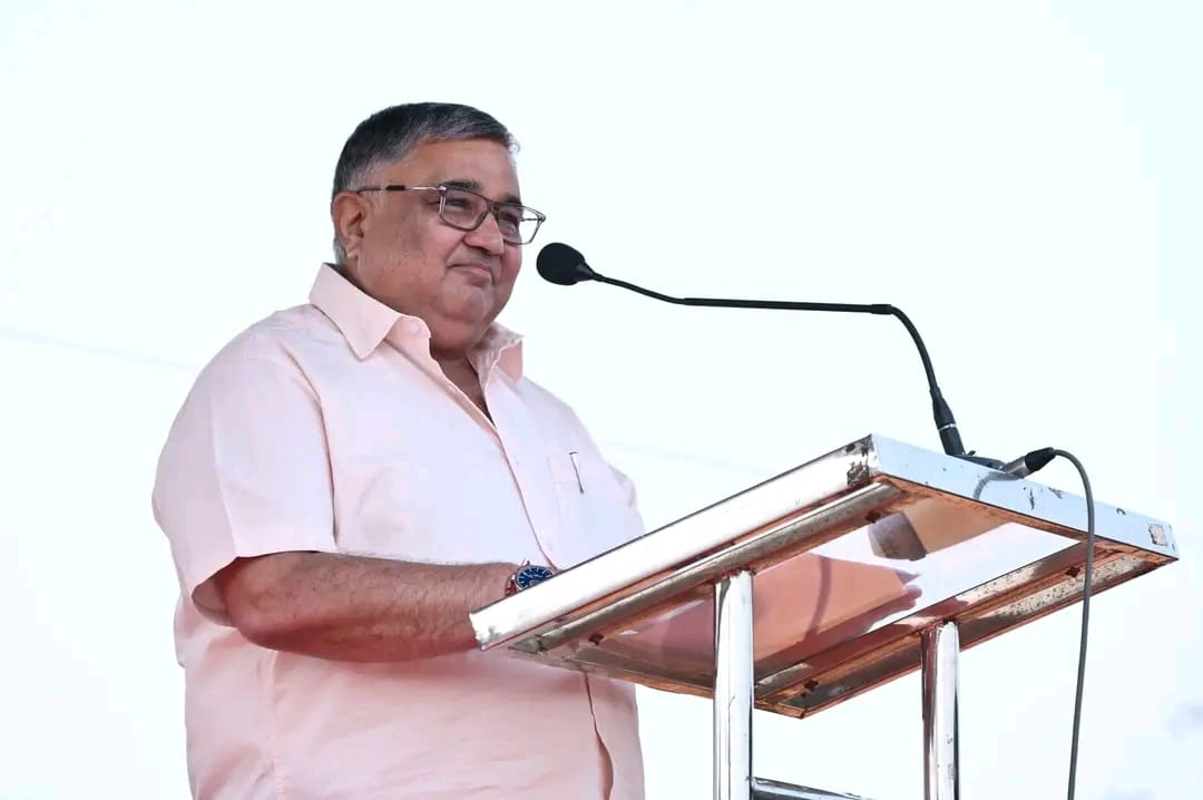 कैबिनेट मंत्री श्री राजेश अग्रवाल ने चंदखुरी स्थित राज्य पुलिस अकादमी में प्रशिक्षण प्राप्त कर रहे युवा पुलिस अधिकारियों से की मुलाकात कैबिनेट मंत्री श्री राजेश अग्रवाल ने चंदखुरी स्थित राज्य पुलिस अकादमी में प्रशिक्षण प्राप्त कर रहे युवा पुलिस अधिकारियों से की मुलाकात