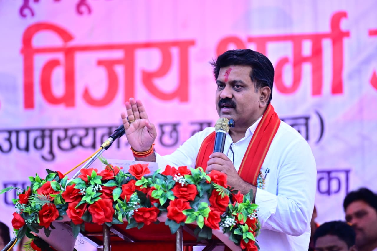 उपमुख्यमंत्री श्री विजय शर्मा ने नगर पंचायत बोड़ला को 6 करोड़ के विकास कार्यों की दी सौगात