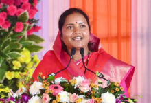 भीषण गर्मी में बच्चों की सुरक्षा सर्वोपरि : मंत्री श्रीमती लक्ष्मी राजवाड़े