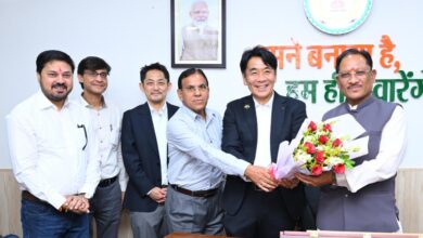 मुख्यमंत्री श्री विष्णु देव साय से जापान के प्रतिनिधिमंडल की सौजन्य मुलाकात: निवेश, तकनीकी सहयोग और औद्योगिक विस्तार को लेकर हुई विस्तृत चर्चा