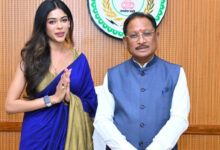 मुख्यमंत्री श्री विष्णुदेव साय से मिस इंडिया छत्तीसगढ़ सुश्री अनुष्का सोन ने की सौजन्य मुलाकात : सदन का ऐतिहासिक सत्र सुनने विधानसभा पहुंची थी मिस इंडिया छत्तीसगढ़