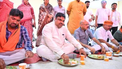 श्रमिक दिवस पर सेवा सदन में सामूहिक भोजन एवं संवाद कार्यक्रम आयोजित