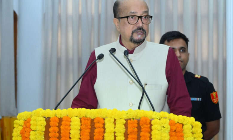 जीवन में ऐसा कार्य करें जिसमें केवल पाना नहीं, समाज को कुछ देना हो- राज्यपाल श्री रमेन डेका जीवन में ऐसा कार्य करें जिसमें केवल पाना नहीं, समाज को कुछ देना हो- राज्यपाल श्री रमेन डेका