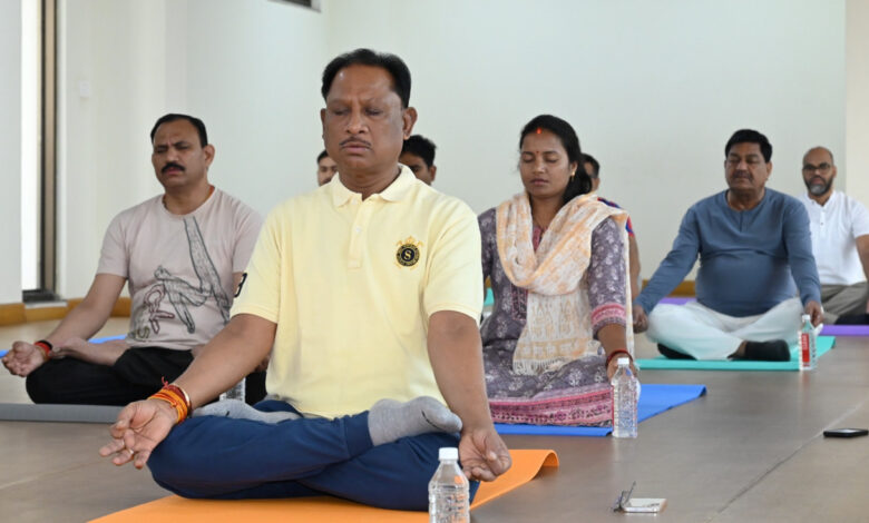 अंतर्राष्ट्रीय योग दिवस 2026: स्वस्थ जीवन और विकसित भारत का आधार बनेगा योग अंतर्राष्ट्रीय योग दिवस 2026: स्वस्थ जीवन और विकसित भारत का आधार बनेगा योग