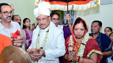 मुख्यमंत्री श्री विष्णुदेव साय ने दोकड़ा की ऐतिहासिक रथयात्रा में निभाई गजपति महाराजा की परंपरा : भगवान श्री जगन्नाथ का रथ खींचकर प्रदेशवासियों के सुख, समृद्धि और खुशहाली की कामना की