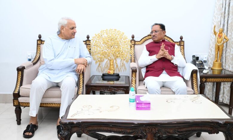 मुख्यमंत्री श्री विष्णुदेव साय से लघु उद्योग भारती के प्रतिनिधिमंडल ने की सौजन्य मुलाकात: 14वें इंडिया इंडस्ट्रियल फेयर की तैयारियों पर हुई चर्चा