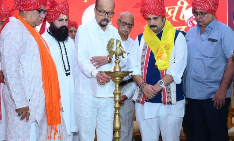 स्वाभिमान और उद्यमशीलता की मिसाल है सिंधी समाज-राज्यपाल रमेन डेका स्वाभिमान और उद्यमशीलता की मिसाल है सिंधी समाज-राज्यपाल रमेन डेका