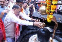 गुरु पूर्णिमा पर कोसमनारा पहुंचे मुख्यमंत्री श्री विष्णु देव साय, सत्यनारायण बाबा धाम में की पूजा-अर्चना