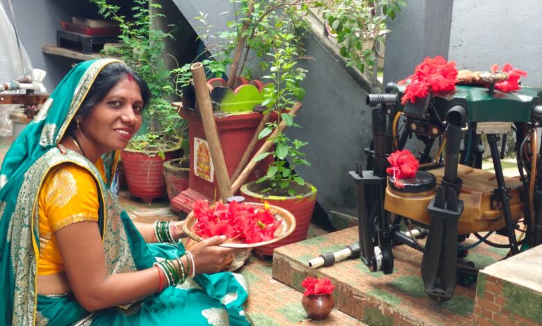 हरेली पर बालोद में परंपरा और आधुनिकता का अनूठा संगम हरेली पर बालोद में परंपरा और आधुनिकता का अनूठा संगम