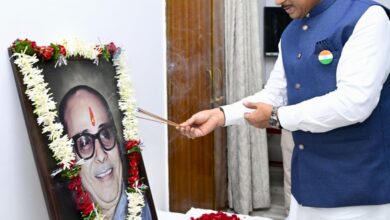 मुख्यमंत्री श्री विष्णु देव साय ने स्वर्गीय श्री कुशाभाऊ ठाकरे की जयंती पर उन्हें किया नमन