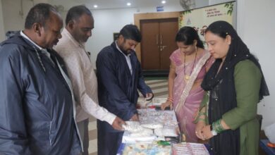 धान-चावल से सजी राखियां बनीं आकर्षण का केंद्र, प्रसन्न समूह की दीदियों ने हुनर से रची आत्मनिर्भरता की नई कहानी