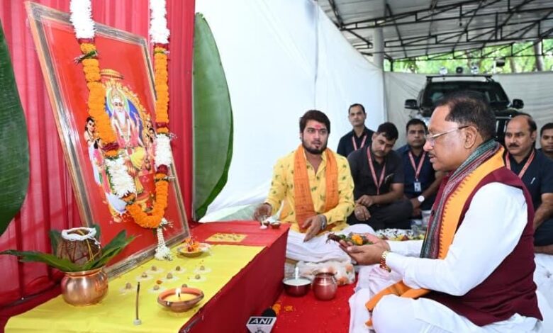 सृजन, कौशल और श्रम के सम्मान का संदेश देती है भगवान विश्वकर्मा की आराधना: मुख्यमंत्री श्री विष्णु देव साय