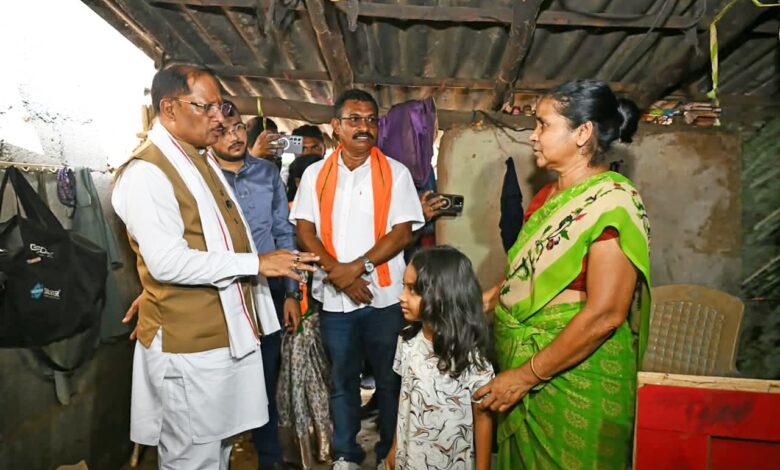 बाढ़ प्रभावित परिवारों के साथ पूरी संवेदनशीलता से खड़ी है सरकार : मुख्यमंत्री श्री विष्णु देव साय
