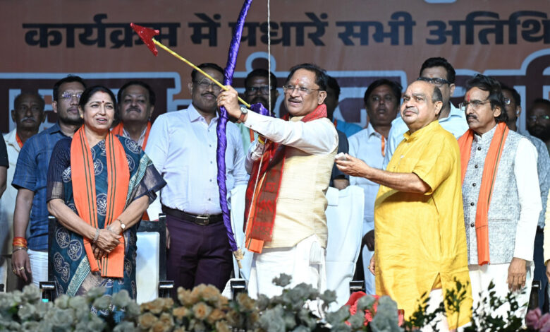 सत्य और धर्म की विजय का शाश्वत संदेश देता है विजयादशमी का पर्व : मुख्यमंत्री श्री विष्णु देव साय सत्य और धर्म की विजय का शाश्वत संदेश देता है विजयादशमी का पर्व : मुख्यमंत्री श्री विष्णु देव साय