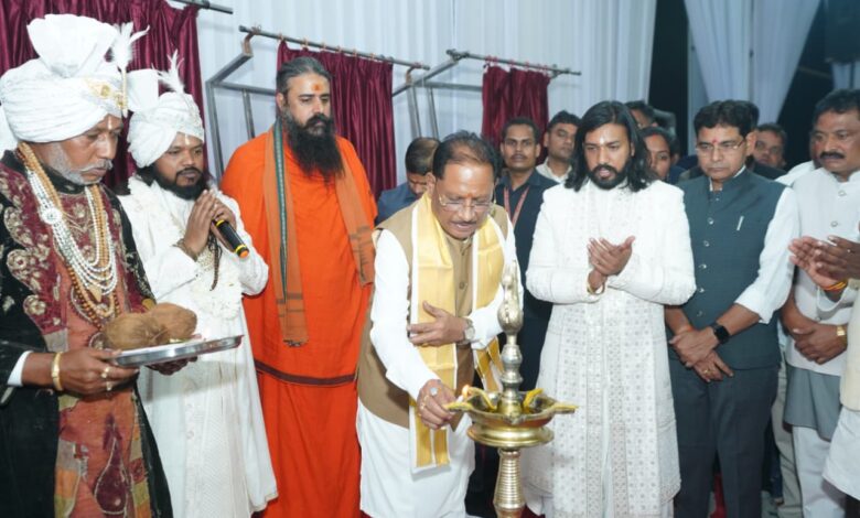 बाबा गुरु घासीदास जी के सत्य, अहिंसा और सामाजिक समरसता के मार्ग पर आगे बढ़ रही प्रदेश सरकार : मुख्यमंत्री श्री विष्णु देव साय