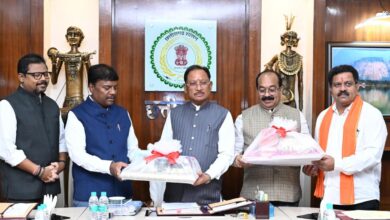 हमारे वनों की समृद्धि और मातृशक्ति के परिश्रम से तैयार उत्पाद बनें छत्तीसगढ़ की पहचान – मुख्यमंत्री श्री विष्णुदेव साय हमारे वनों की समृद्धि और मातृशक्ति के परिश्रम से तैयार उत्पाद बनें छत्तीसगढ़ की पहचान – मुख्यमंत्री श्री विष्णुदेव साय